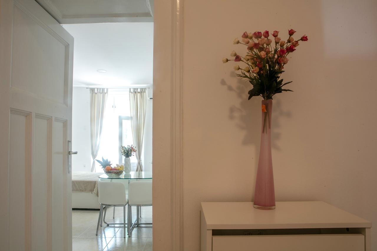 Natalie'S Apartment Belgrado Exterior foto